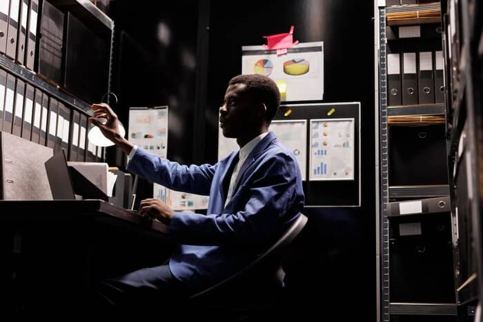 BUSINESS INVESTIGATIONS BUSINESS INVESTIGATIONS